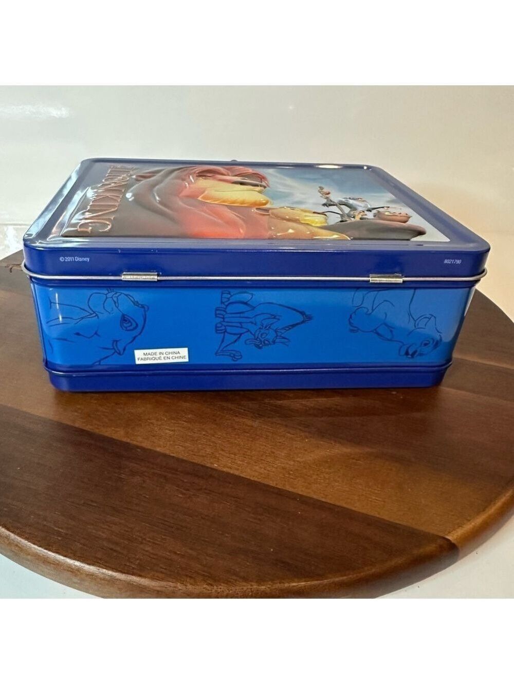 Disney Lion King Collectible Lunch Box – New in Box Metal Tin - Picture 9 of 10